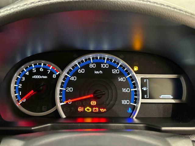 トール カスタムＧ　ＬＥＤヘッドランプ・フォグランプ　　１４インチアルミホイール　オートライト　プッシュボタンスタート　クルーズコントロール　　コーナーセンサー　パワースライドドア　キーフリーシステム（19枚目）