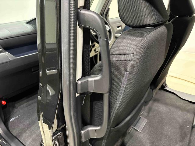 トール カスタムＧ　ＬＥＤヘッドランプ・フォグランプ　　１４インチアルミホイール　オートライト　プッシュボタンスタート　クルーズコントロール　　コーナーセンサー　パワースライドドア　キーフリーシステム（36枚目）