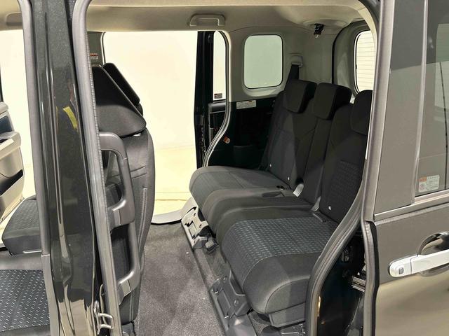 トール カスタムＧ　ＬＥＤヘッドランプ・フォグランプ　　１４インチアルミホイール　オートライト　プッシュボタンスタート　クルーズコントロール　　コーナーセンサー　パワースライドドア　キーフリーシステム（37枚目）