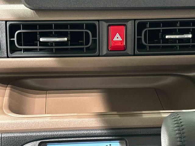 ムーヴキャンバス セオリーＧターボ　バックモニター対応カメラ　ＬＥＤオートライト・フォグランプ　電動パーキングブレーキ　プッシュボタンスタート　セキュリティアラーム　バックカメラ　両側パワースライドドアウエルカムオープン機能　オート電動格納式ドアミラー（16枚目）