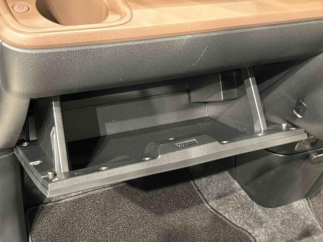 ムーヴキャンバス セオリーＧターボ　バックモニター対応カメラ　ＬＥＤオートライト・フォグランプ　電動パーキングブレーキ　プッシュボタンスタート　セキュリティアラーム　バックカメラ　両側パワースライドドアウエルカムオープン機能　オート電動格納式ドアミラー（33枚目）