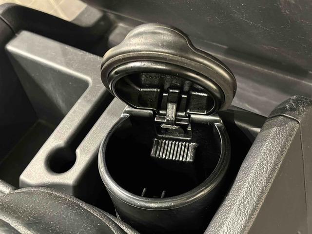 ハイゼットトラック スタンダード 農用スペシャル AM・FMラジオ 4WD ハロゲンヘッドランプ トップシェイドガラス 大型荷台作業灯 運転席バニティミラー AM・FMラジオ ガードフレーム スペアタイヤ(19枚目)