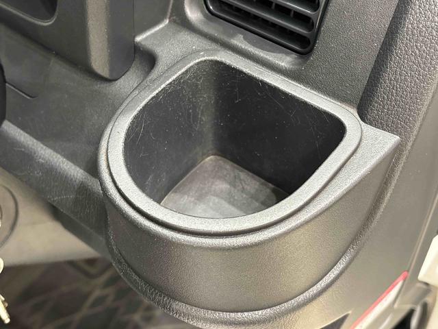 ハイゼットトラック スタンダード 農用スペシャル AM・FMラジオ 4WD ハロゲンヘッドランプ トップシェイドガラス 大型荷台作業灯 運転席バニティミラー AM・FMラジオ ガードフレーム スペアタイヤ(24枚目)