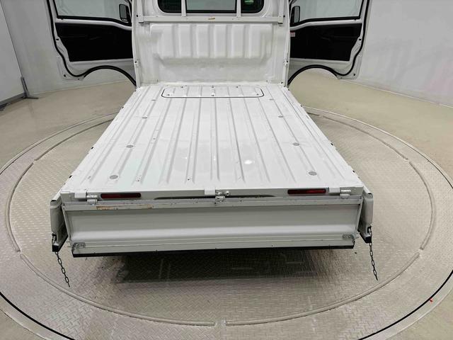 ハイゼットトラック スタンダード 農用スペシャル AM・FMラジオ 4WD ハロゲンヘッドランプ トップシェイドガラス 大型荷台作業灯 運転席バニティミラー AM・FMラジオ ガードフレーム スペアタイヤ(34枚目)