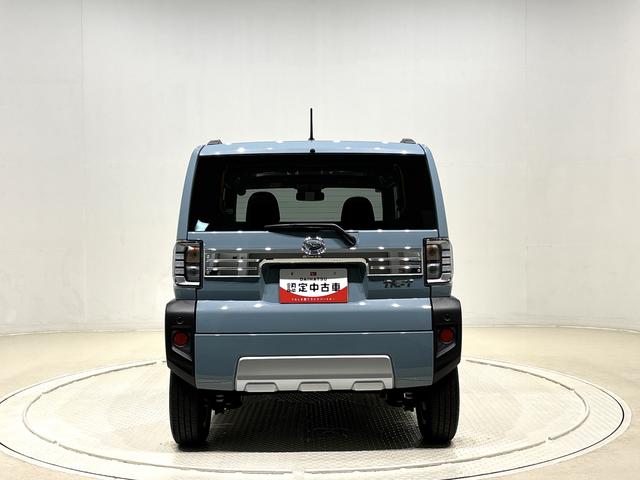 タフト Ｇ　クロムベンチャー　バックモニター対応　シートヒーター　スカイフィールトップ　クロムパック　メッキパック　シルバーアンダーガーニッシュ　インテリアアクセント　ＬＥＤオートライト＆フォグランプ　電動パーキングブレーキ　バックカメラ　アルミホイール（9枚目）