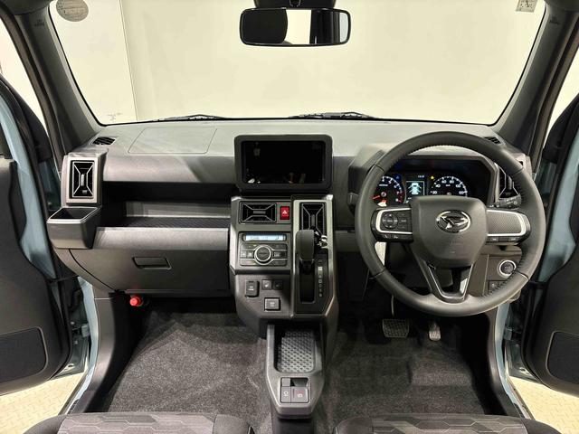 タフト Ｇ　クロムベンチャー　バックモニター対応　シートヒーター　スカイフィールトップ　クロムパック　メッキパック　シルバーアンダーガーニッシュ　インテリアアクセント　ＬＥＤオートライト＆フォグランプ　電動パーキングブレーキ　バックカメラ　アルミホイール（12枚目）