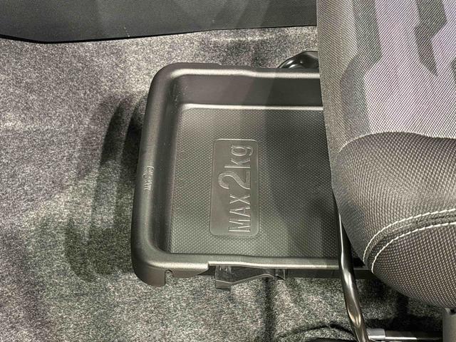 タフト Ｇ　クロムベンチャー　バックモニター対応　シートヒーター　スカイフィールトップ　クロムパック　メッキパック　シルバーアンダーガーニッシュ　インテリアアクセント　ＬＥＤオートライト＆フォグランプ　電動パーキングブレーキ　バックカメラ　アルミホイール（33枚目）