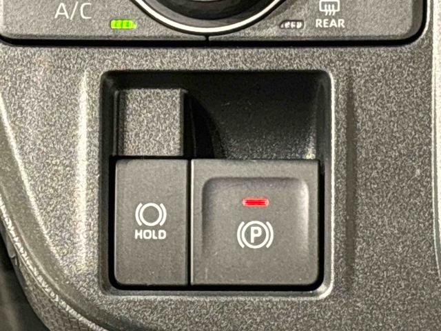 タント ファンクロスターボ　プッシュボタンスタート　オートエアコン　ＬＥＤオートライト　パワースライドドアウェルカムオープン機能　オート電動格納式ドアミラー　助手席ロングスライド　助手席イージークローザー　運転席助手席シートヒーター　アルミホイル　キーフリーシステム（17枚目）