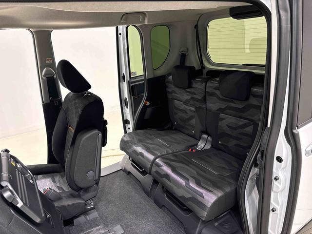 タント ファンクロスターボ　プッシュボタンスタート　オートエアコン　ＬＥＤオートライト　パワースライドドアウェルカムオープン機能　オート電動格納式ドアミラー　助手席ロングスライド　助手席イージークローザー　運転席助手席シートヒーター　アルミホイル　キーフリーシステム（36枚目）