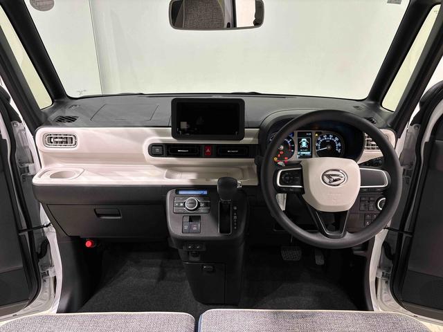 ムーヴキャンバス ストライプスG LEDオートライト・フォグランプ 電動パーキングブレーキ プッシュボタンスタート セキュリティアラーム バックカメラ 両側パワースライドドアウエルカムオープン機能 オート電動格納式ドアミラー(11枚目)