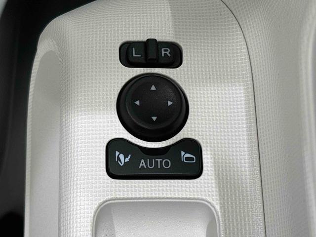 ムーヴキャンバス ストライプスG LEDオートライト・フォグランプ 電動パーキングブレーキ プッシュボタンスタート セキュリティアラーム バックカメラ 両側パワースライドドアウエルカムオープン機能 オート電動格納式ドアミラー(25枚目)