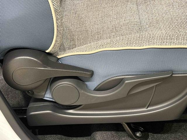 ムーヴキャンバス ストライプスG LEDオートライト・フォグランプ 電動パーキングブレーキ プッシュボタンスタート セキュリティアラーム バックカメラ 両側パワースライドドアウエルカムオープン機能 オート電動格納式ドアミラー(28枚目)