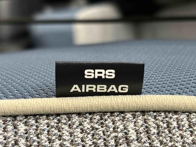 ムーヴキャンバス ストライプスG LEDオートライト・フォグランプ 電動パーキングブレーキ プッシュボタンスタート セキュリティアラーム バックカメラ 両側パワースライドドアウエルカムオープン機能 オート電動格納式ドアミラー(29枚目)