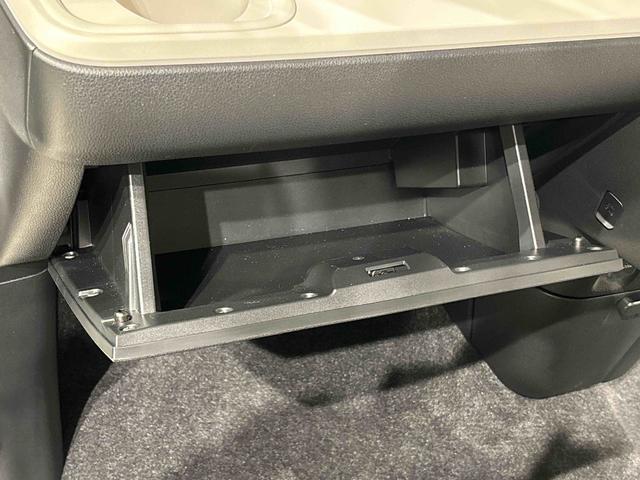 ムーヴキャンバス ストライプスG LEDオートライト・フォグランプ 電動パーキングブレーキ プッシュボタンスタート セキュリティアラーム バックカメラ 両側パワースライドドアウエルカムオープン機能 オート電動格納式ドアミラー(33枚目)