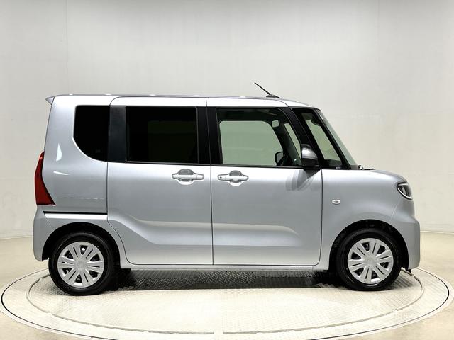 タント Ｘ　バックモニター対応カメラ　電動パーキングブレーキ　ＬＥＤオートライト　パワースライドドアウェルカムオープン機能　電動パーキングブレーキ　運転席助手席シートヒーター　　フルホイールキャツプ　キーフリーシステム　　オート電動格納式ドアミラー（7枚目）