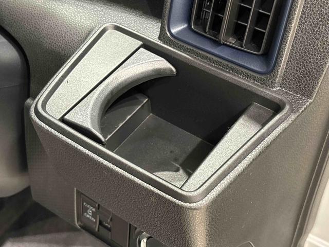 タント Ｘ　バックモニター対応カメラ　電動パーキングブレーキ　ＬＥＤオートライト　パワースライドドアウェルカムオープン機能　電動パーキングブレーキ　運転席助手席シートヒーター　　フルホイールキャツプ　キーフリーシステム　　オート電動格納式ドアミラー（25枚目）