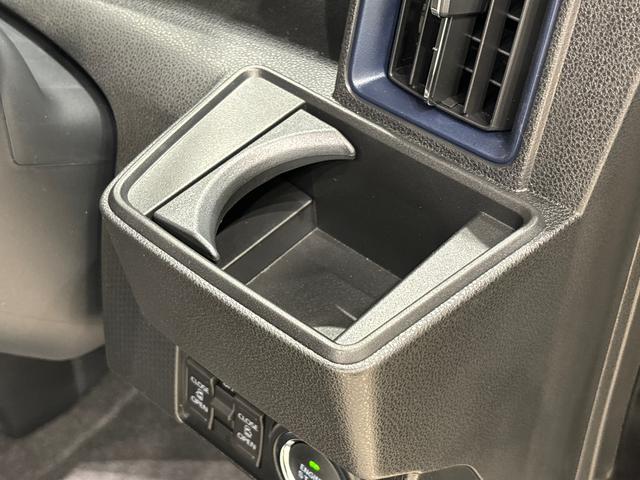 タント カスタム　Ｘ　　　電子パーキング　　ＬＥＤヘッドライト　ＬＥＤオートライト　パワースライドドアウェルカムオープン機能　電動パーキングブレーキ　運転席助手席シートヒーター　アルミホイール　キーフリーシステム　　オート電動格納式ドアミラー（27枚目）
