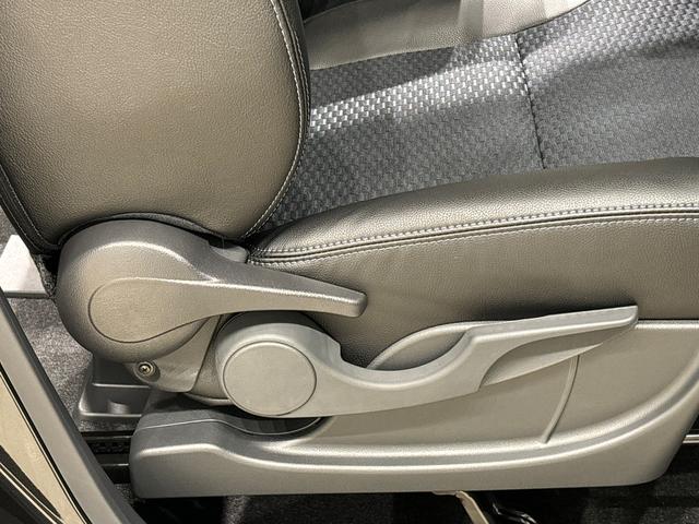 タント カスタム　Ｘ　　　電子パーキング　　ＬＥＤヘッドライト　ＬＥＤオートライト　パワースライドドアウェルカムオープン機能　電動パーキングブレーキ　運転席助手席シートヒーター　アルミホイール　キーフリーシステム　　オート電動格納式ドアミラー（30枚目）