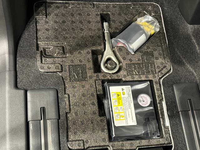 タント カスタム　Ｘ　　　電子パーキング　　ＬＥＤヘッドライト　ＬＥＤオートライト　パワースライドドアウェルカムオープン機能　電動パーキングブレーキ　運転席助手席シートヒーター　アルミホイール　キーフリーシステム　　オート電動格納式ドアミラー（35枚目）