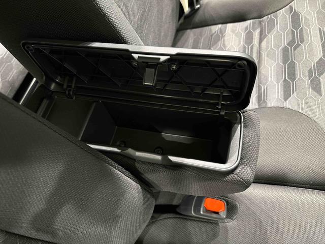 タント ファンクロス　　　　電子パーキング　　　ＬＥＤヘッドライト　ＬＥＤオートライト　パワースライドドアウェルカムオープン機能　電動パーキングブレーキ　運転席助手席シートヒーター　アルミホイール　キーフリーシステム　　オート電動格納式ドアミラー（30枚目）