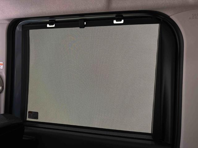 タント ファンクロス　　　　電子パーキング　　　ＬＥＤヘッドライト　ＬＥＤオートライト　パワースライドドアウェルカムオープン機能　電動パーキングブレーキ　運転席助手席シートヒーター　アルミホイール　キーフリーシステム　　オート電動格納式ドアミラー（41枚目）