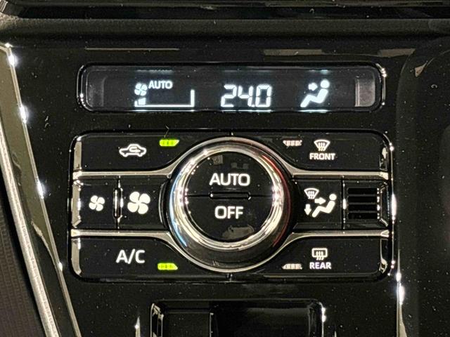 タント カスタムＲＳ　両側パワースライドドア　ターボ付き　パノラマモニター対応純正ナビ装着用アップグレードパック　運転席・助手席シートヒーター　本革巻ステアリングホイール　電動パーキングブレーキブレーキ　オートブレーキホールド機能　オートライト（18枚目）