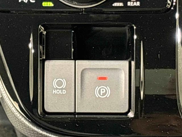 タント カスタムＲＳ　両側パワースライドドア　ターボ付き　パノラマモニター対応純正ナビ装着用アップグレードパック　運転席・助手席シートヒーター　本革巻ステアリングホイール　電動パーキングブレーキブレーキ　オートブレーキホールド機能　オートライト（19枚目）