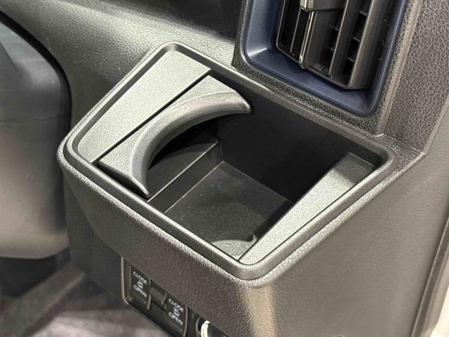 タント カスタムＲＳ　両側パワースライドドア　ターボ付き　パノラマモニター対応純正ナビ装着用アップグレードパック　運転席・助手席シートヒーター　本革巻ステアリングホイール　電動パーキングブレーキブレーキ　オートブレーキホールド機能　オートライト（27枚目）