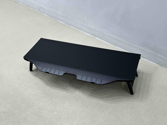 タント カスタムＲＳ　両側パワースライドドア　ターボ付き　パノラマモニター対応純正ナビ装着用アップグレードパック　運転席・助手席シートヒーター　本革巻ステアリングホイール　電動パーキングブレーキブレーキ　オートブレーキホールド機能　オートライト（41枚目）
