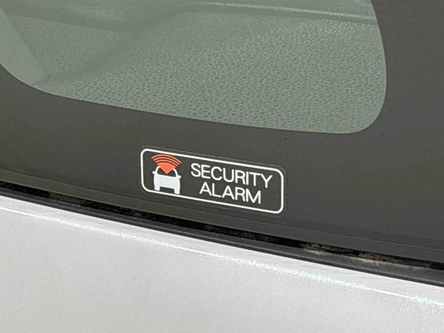 タント カスタムＲＳ　両側パワースライドドア　ターボ付き　パノラマモニター対応純正ナビ装着用アップグレードパック　運転席・助手席シートヒーター　本革巻ステアリングホイール　電動パーキングブレーキブレーキ　オートブレーキホールド機能　オートライト（44枚目）