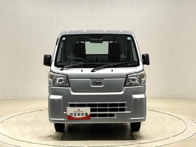 ハイゼットトラック スタンダード 4WD コーナーセンサー AM/FMラジオ ハロゲンヘッドランプ トップシェイドガラス 運転席SRSエアバック バックソナー 電動式パワーステアリング AM/FMラジオ VSC&TRC(6枚目)