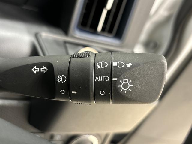 タント カスタムＲＳ　バックカメラ付き　前席シートヒーター　ＬＥＤオートライト　パワースライドドアウェルカムオープン機能　電動パーキングブレーキ　運転席助手席シートヒーター　アルミホイール　キーフリーシステム　　オート電動格納式ドアミラー（23枚目）