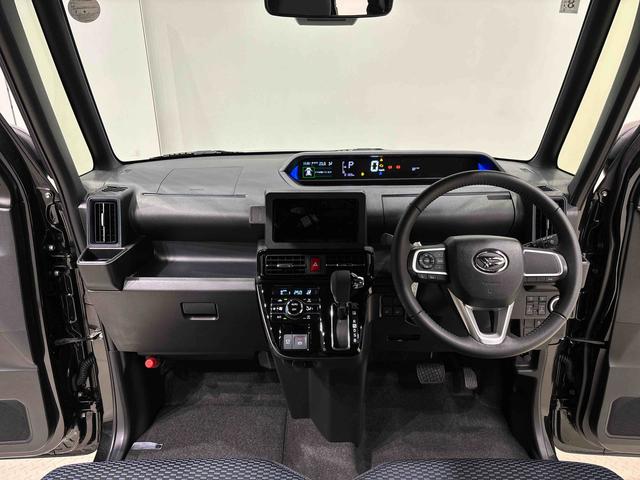 タント カスタムＲＳ　　Ｂカメラ　両側電動スライドドア　ターボ車　ＬＥＤオートライト　パワースライドドアウェルカムオープン機能　オート電動格納式ドアミラー　助手席ロングスライド　助手席イージークローザー　アルミホイール　キーフリーシステム　前席シートヒーター（11枚目）