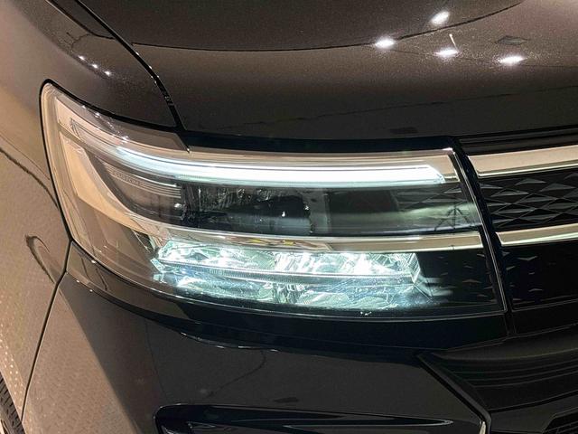 タント カスタムＲＳ　　Ｂカメラ　両側電動スライドドア　ターボ車　ＬＥＤオートライト　パワースライドドアウェルカムオープン機能　オート電動格納式ドアミラー　助手席ロングスライド　助手席イージークローザー　アルミホイール　キーフリーシステム　前席シートヒーター（46枚目）