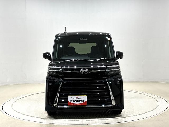 タント カスタムＲＳ　パノラマモニター対応カメラ　ＬＥＤオートライト　パワースライドドアウェルカムオープン機能　オート電動格納式ドアミラー　助手席ロングスライド　助手席イージークローザー　アルミホイール　キーフリーシステム（6枚目）