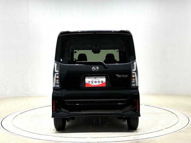 タント カスタムＲＳ　パノラマモニター対応カメラ　ＬＥＤオートライト　パワースライドドアウェルカムオープン機能　オート電動格納式ドアミラー　助手席ロングスライド　助手席イージークローザー　アルミホイール　キーフリーシステム（9枚目）