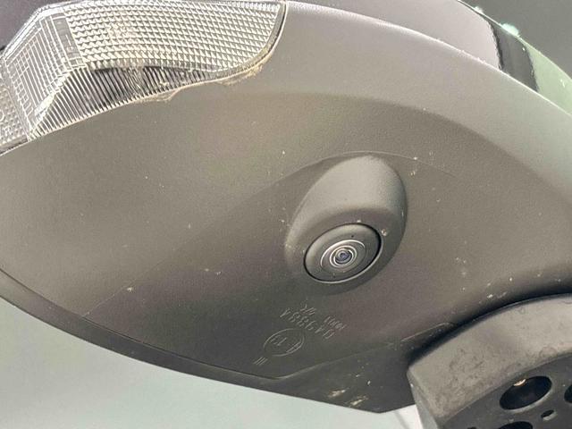 タント カスタムＲＳ　パノラマモニター対応カメラ　ＬＥＤオートライト　パワースライドドアウェルカムオープン機能　オート電動格納式ドアミラー　助手席ロングスライド　助手席イージークローザー　アルミホイール　キーフリーシステム（11枚目）