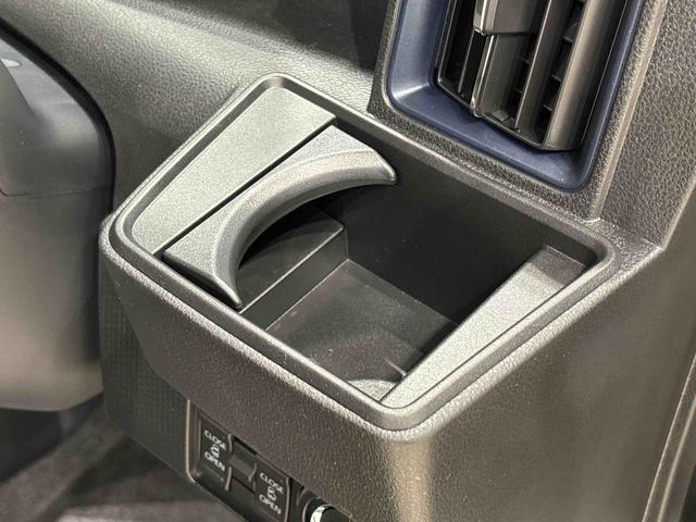 タント カスタムＲＳ　パノラマモニター対応カメラ　ＬＥＤオートライト　パワースライドドアウェルカムオープン機能　オート電動格納式ドアミラー　助手席ロングスライド　助手席イージークローザー　アルミホイール　キーフリーシステム（27枚目）