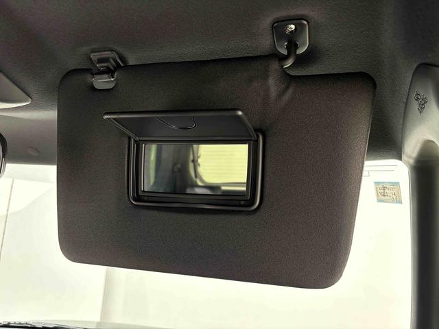 タント カスタムＲＳ　パノラマモニター対応カメラ　ＬＥＤオートライト　パワースライドドアウェルカムオープン機能　オート電動格納式ドアミラー　助手席ロングスライド　助手席イージークローザー　アルミホイール　キーフリーシステム（29枚目）