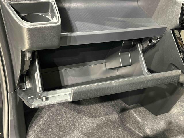 タント カスタムＲＳ　パノラマモニター対応カメラ　ＬＥＤオートライト　パワースライドドアウェルカムオープン機能　オート電動格納式ドアミラー　助手席ロングスライド　助手席イージークローザー　アルミホイール　キーフリーシステム（34枚目）