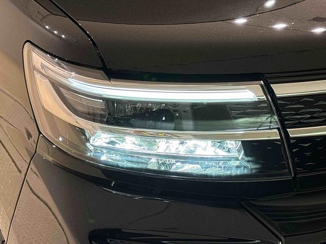 タント カスタムＲＳ　パノラマモニター対応カメラ　ＬＥＤオートライト　パワースライドドアウェルカムオープン機能　オート電動格納式ドアミラー　助手席ロングスライド　助手席イージークローザー　アルミホイール　キーフリーシステム（48枚目）