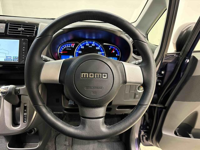 ムーヴ カスタム　ＲＳ　ナビ　バックカメラ　プッシュスタート　キーフリーシステム　オートライト　オートハイビーム　アルミホイール　電動格納式ドアミラー　セキュリティーアラーム　アイドリングストップ（13枚目）