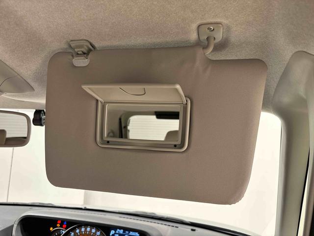 ムーヴキャンバス Ｇメイクアップリミテッド　ＳＡＩＩＩ　全方位モニターカメラ　ドライブレコーダー　後席両側パワースライドドア　ＬＥＤヘッドライト・フォグランプ　サイドエアバッグ　オートライト　オートエアコン　プッシュボタンスタート　キーフリーシステム（31枚目）