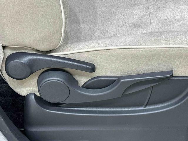 ムーヴキャンバス Ｇメイクアップリミテッド　ＳＡＩＩＩ　全方位モニターカメラ　ドライブレコーダー　後席両側パワースライドドア　ＬＥＤヘッドライト・フォグランプ　サイドエアバッグ　オートライト　オートエアコン　プッシュボタンスタート　キーフリーシステム（32枚目）