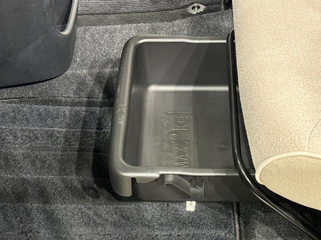 ムーヴキャンバス Ｇメイクアップリミテッド　ＳＡＩＩＩ　全方位モニターカメラ　ドライブレコーダー　後席両側パワースライドドア　ＬＥＤヘッドライト・フォグランプ　サイドエアバッグ　オートライト　オートエアコン　プッシュボタンスタート　キーフリーシステム（38枚目）