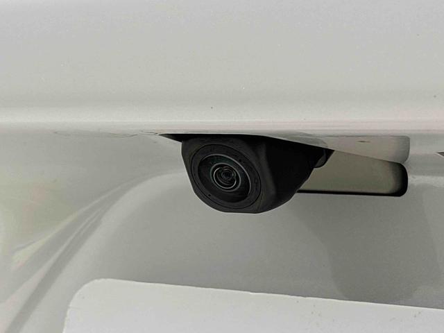 �i�r�Q�[�V�������𑕒������ꍇ�Ƀo�b�N����Ƃ�����̈��S�m�F���ł���o�b�N�J�������t���Ă܂�