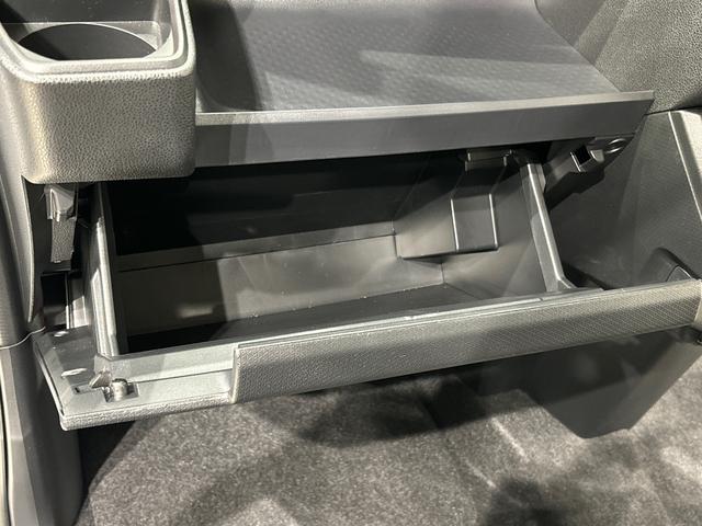 �����Ɏ��o���A���܂��鑽�ʂȎ��[���t���Ă܂�