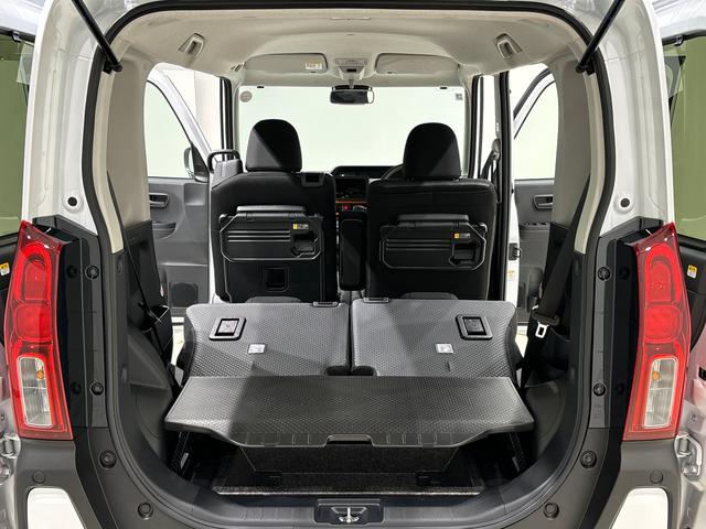 �ςݍ~�낵�����Ղ��L�X�Ƃ����J�����ƃ��Q�b�W�X�y�[�X�B���A�V�[�g����ނƑ傫�ȓ��ڃX�y�[�X�ƂȂ�A�h���@�\�t�������V�[�g�o�b�N�ƃf�b�L�{�[�h�\�ʂŃA�E�g�h�A�d�l�����ꂵ���I