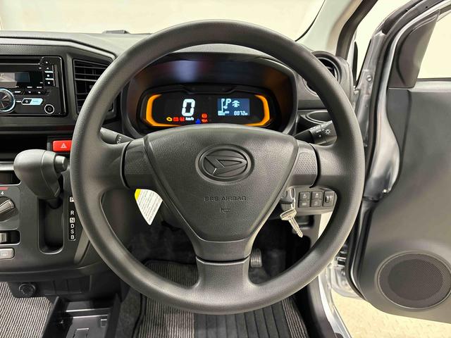 ミライース Ｌ　ＳＡＩＩＩ　ＣＤラジオチューナー　コーナーセンサー　ハロゲンヘッドランプ　セキュリティアラーム　コーナーセンサー　１３インチフルホイールキャップ　キーレスエントリー　マニュアルエアコン　ショツピングフック（11枚目）