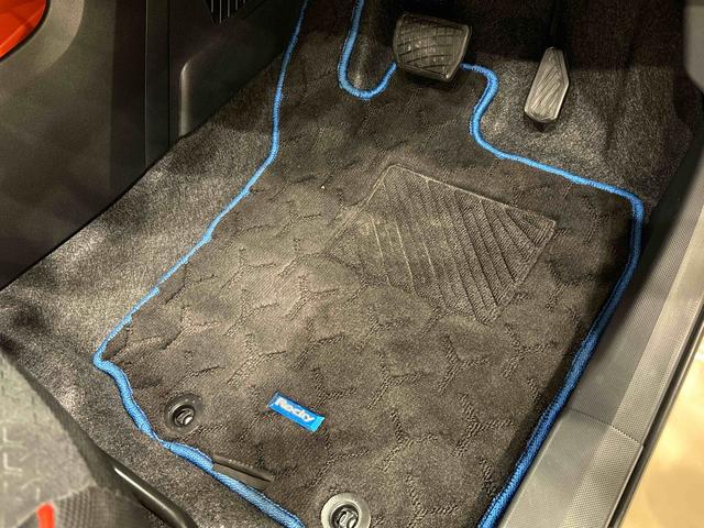 ロッキー X HEV ディスプレイオーディオ ドラレコ ETC LEDヘッドランプ アクティブマルチインフォメーションメーター アルミホイール オートライト プッシュボタンスタート(11枚目)